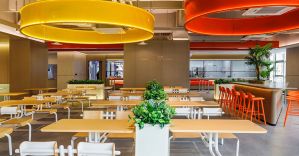 JE Mobilier × Cantine du personnel | Du soleil qui vous accompagne toute l'année